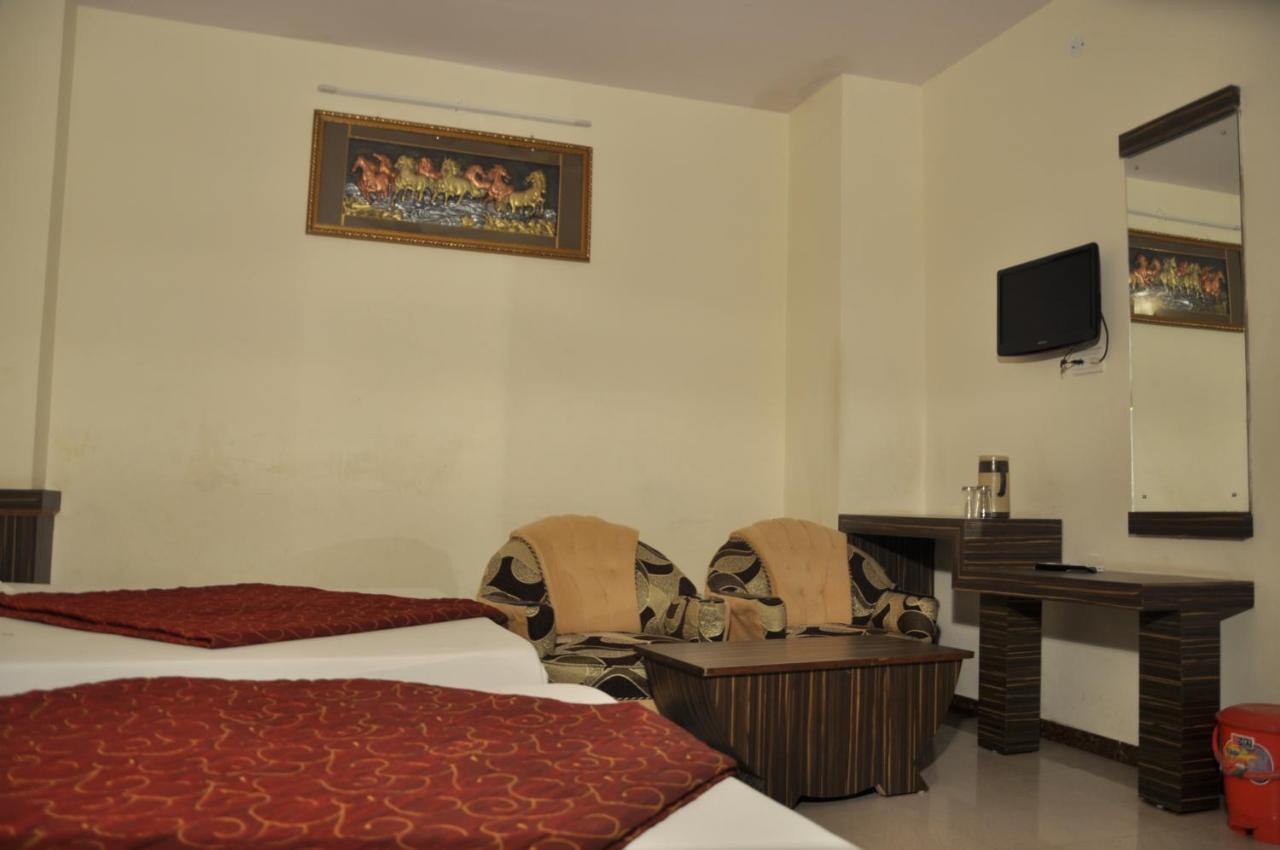 Hotel Metro Jaipur Habitación foto